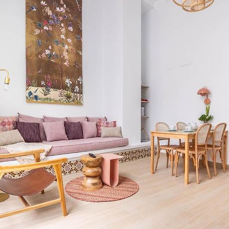 Pop Art Historia De Conde Negro Con Patio Privado Apartment Севиля Екстериор снимка