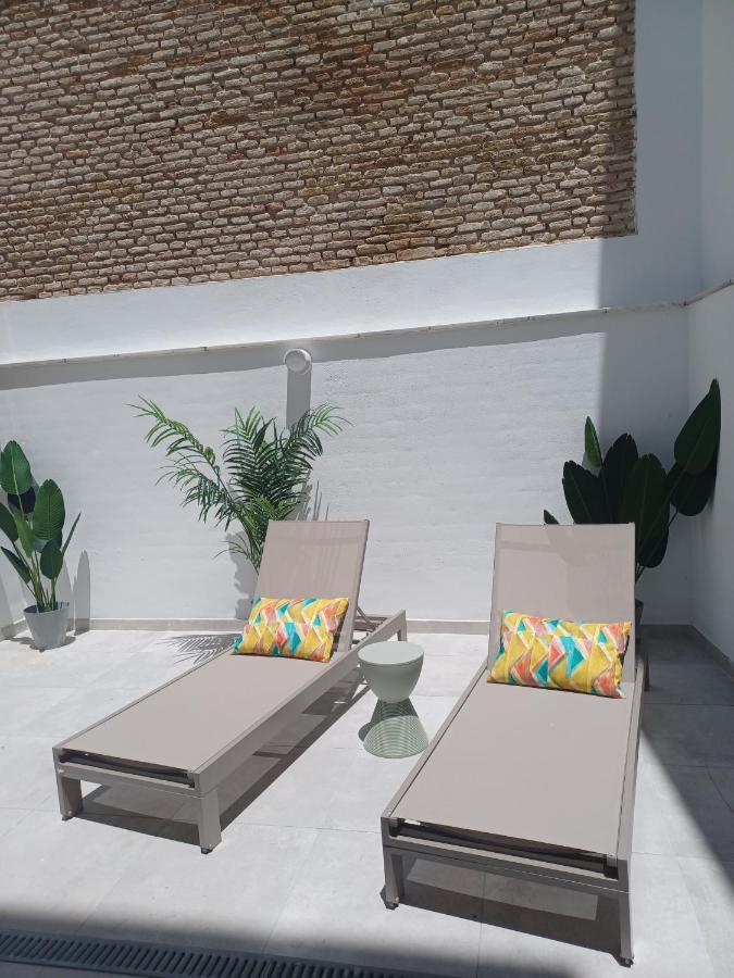 Pop Art Historia De Conde Negro Con Patio Privado Apartment Севиля Екстериор снимка