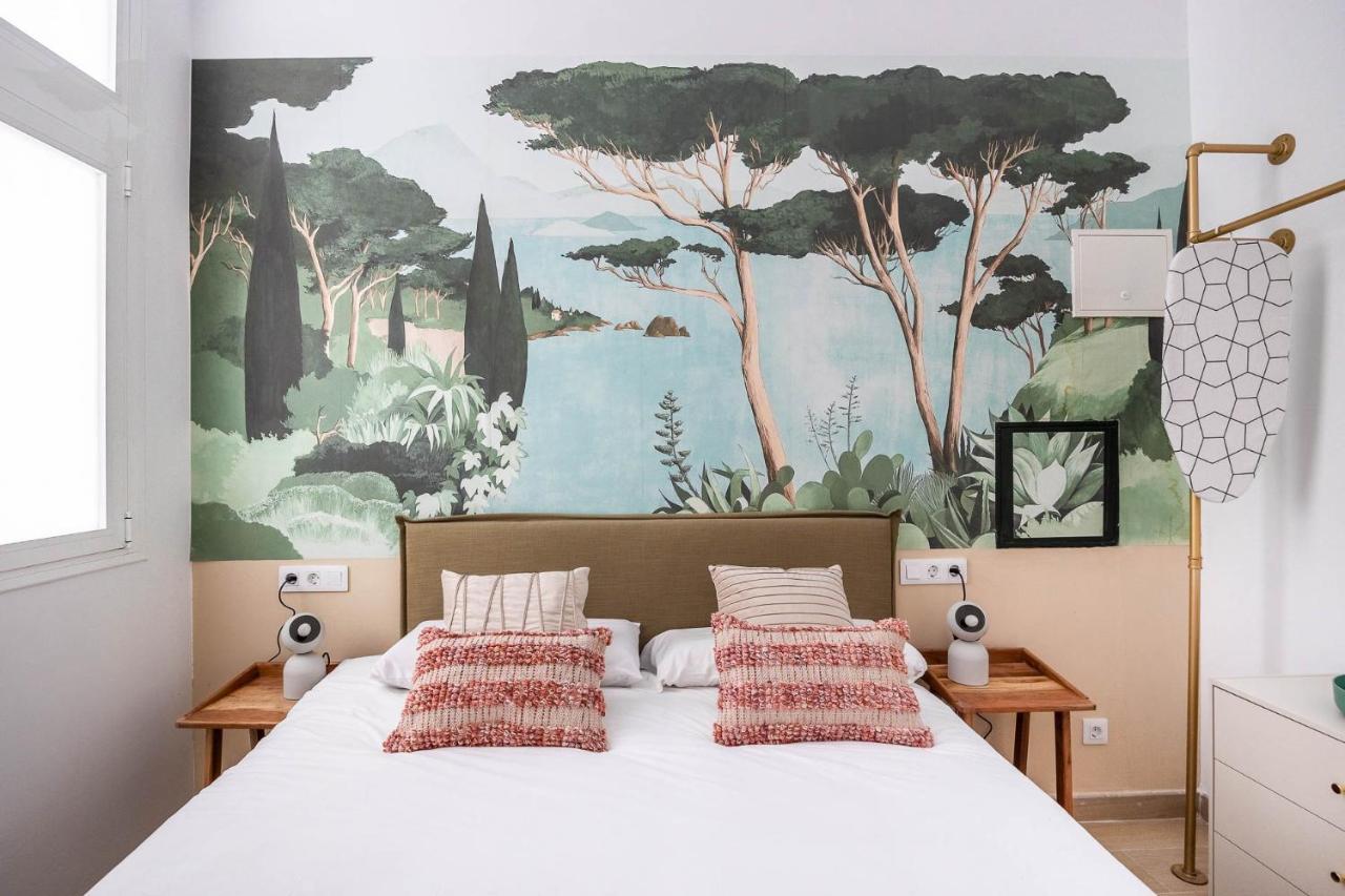 Pop Art Historia De Conde Negro Con Patio Privado Apartment Севиля Екстериор снимка