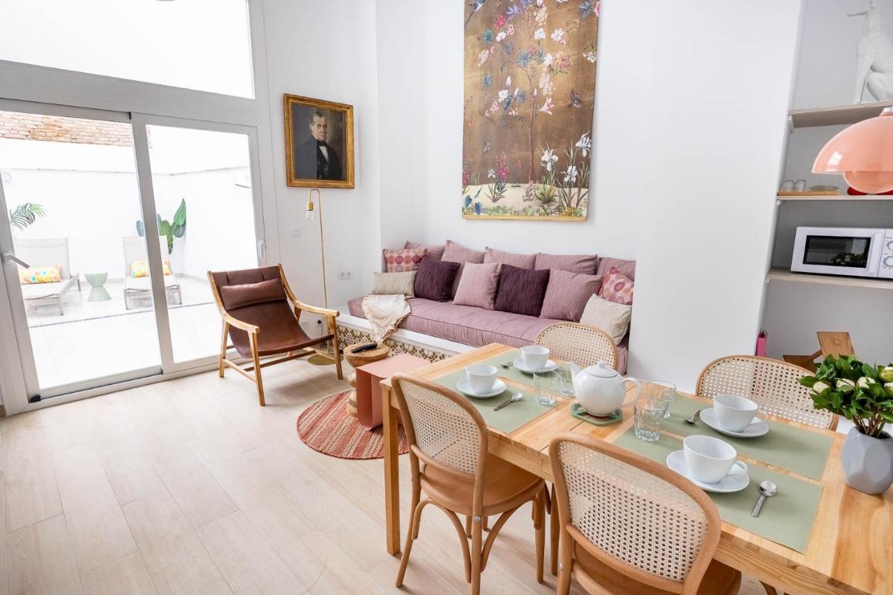 Pop Art Historia De Conde Negro Con Patio Privado Apartment Севиля Екстериор снимка