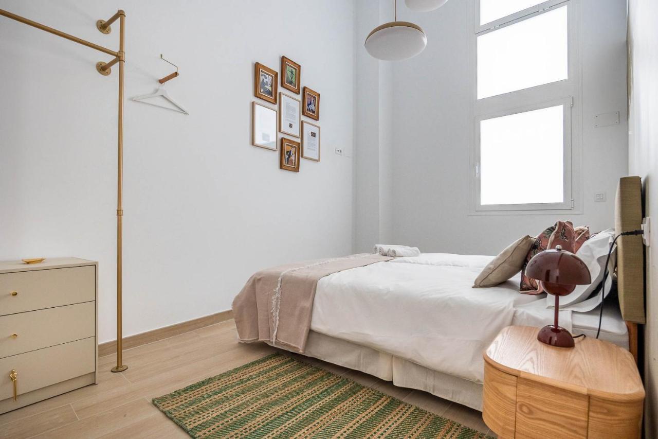 Pop Art Historia De Conde Negro Con Patio Privado Apartment Севиля Екстериор снимка
